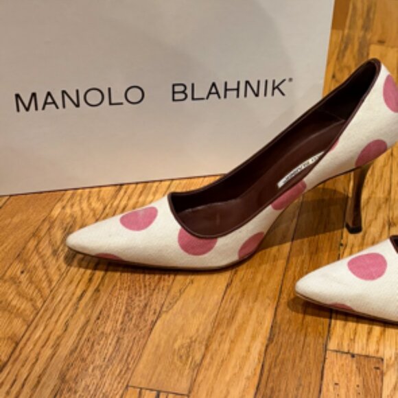 Manolo Blahnik Off-White fabric with Pretty Pink Polka Dots Size 38 - Picture 1 of 13